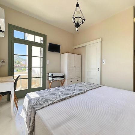 Kores Aegina Agia Marina  Bagian luar foto