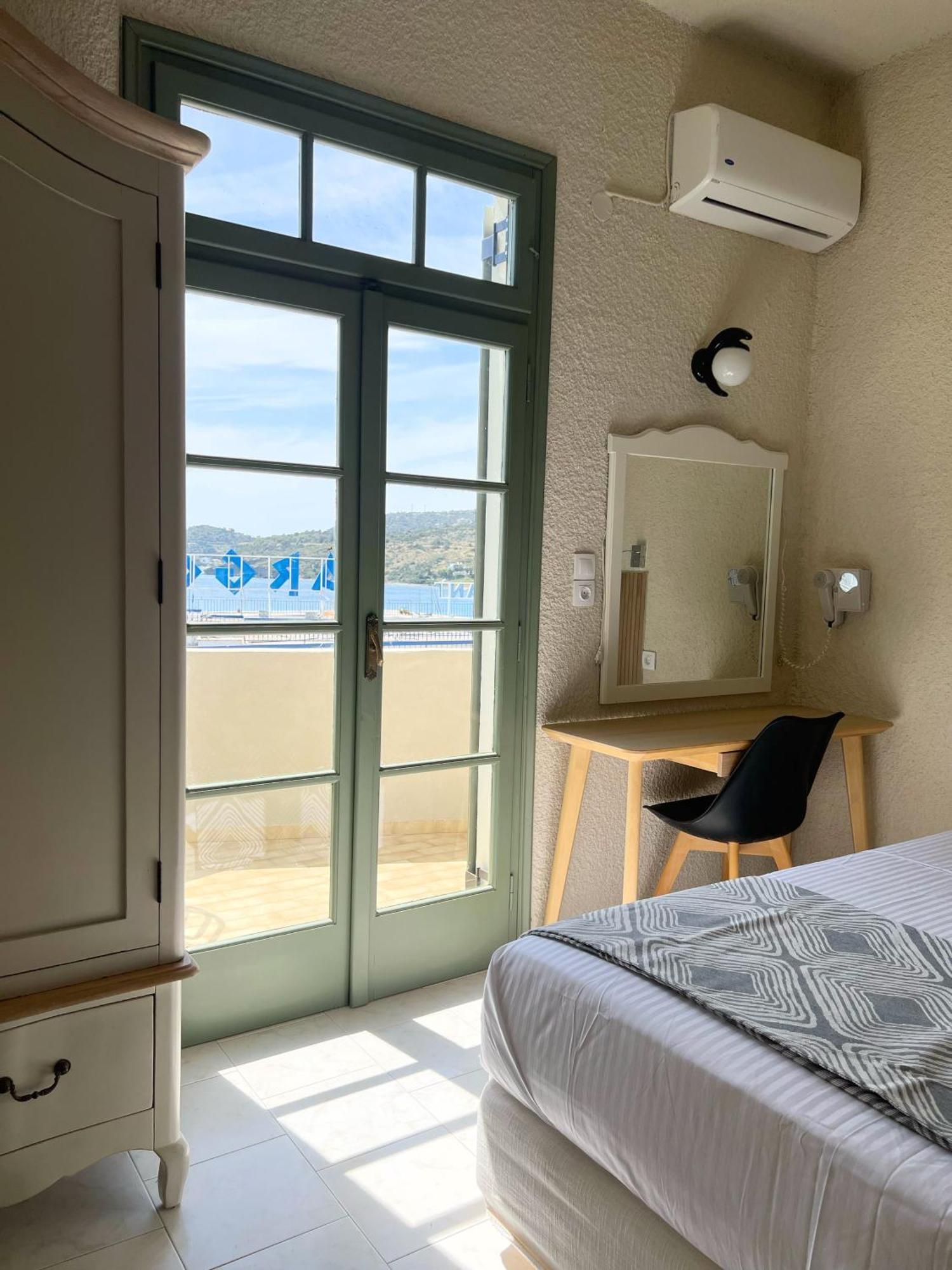 Kores Aegina Agia Marina  Bagian luar foto